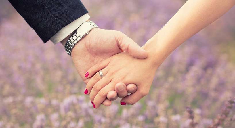 هل يتوافق برج السرطان والعذراء في الزواج وما يميزهما؟