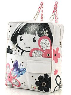 شاكيرا وسلمى حايك تبتكران حقائب مدرسية لشخصية Dora الكرتونية!