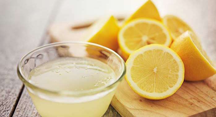 هل شرب الليمون على الريق مفيد للصحة