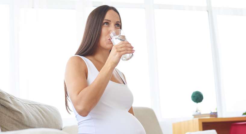 تأثير الحر الشديد على الحامل والجنين