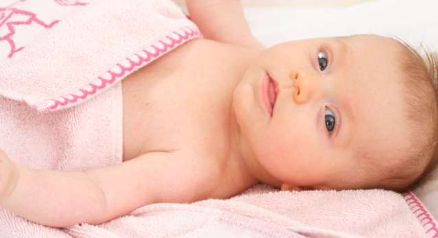 امراض العيون عند الاطفال الرضع
