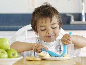 لخطأ ترتكبه أكثرية الأمهات عن غير قصد لدى إطعام أطفالهن