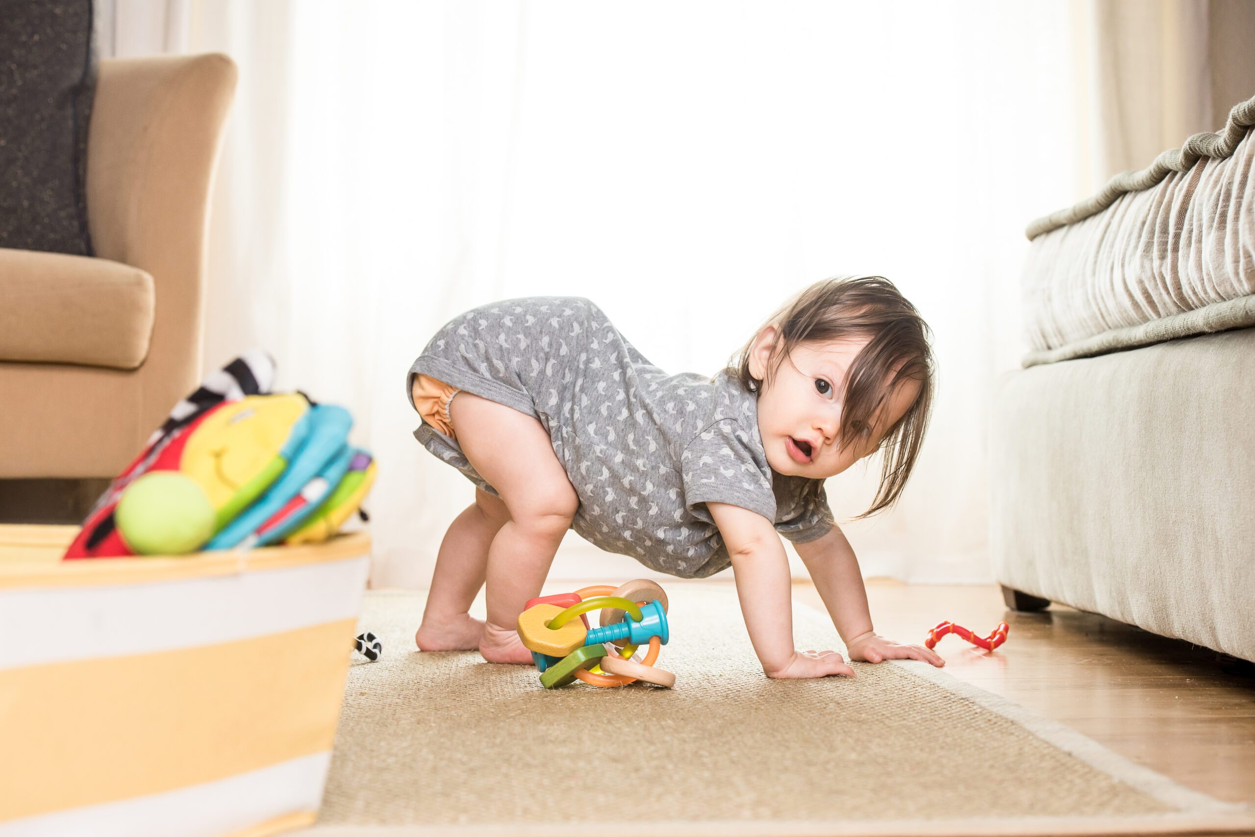 المهارات الحركية الدقيقة للاطفال بين العام الاول والثلاثة اعوام