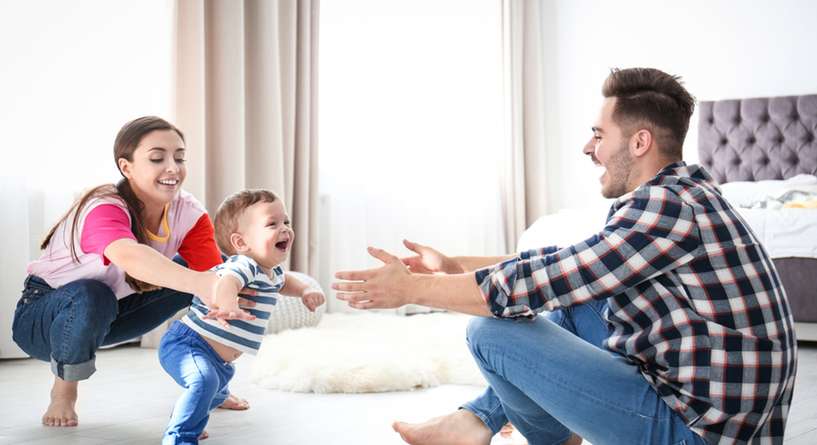 دلالات مشي الطفل مبكراً