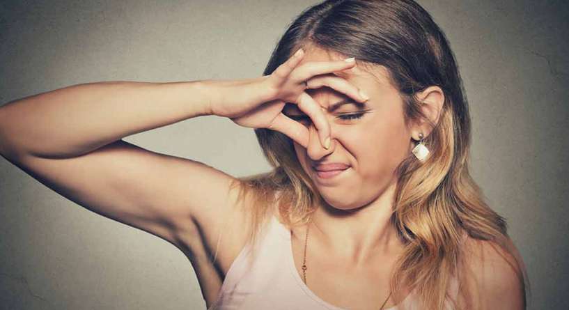 روائح الجسم تكشف الاصابة بمشكلات صحية