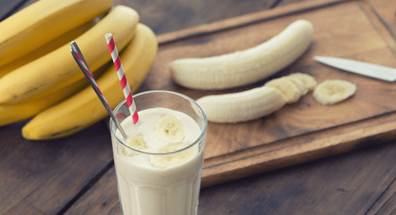 خطورة مزج الموز مع الحليب