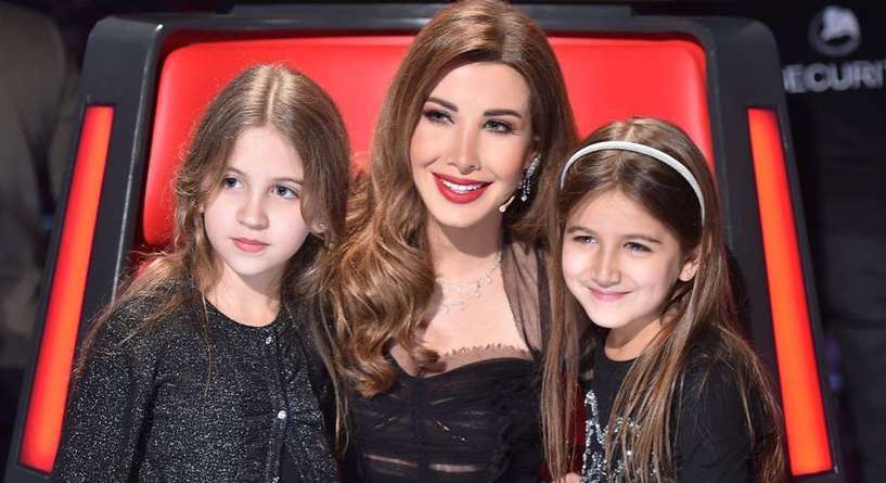 بعد الحاح طويل نانسي عجرم تلبي طلب بناتها اخيرا