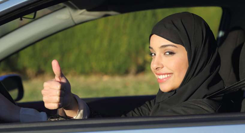 السعودية تحدد يوم قيادة المرأة للسيارةالسعودية تحدد يوم قيادة المرأة للسيارة