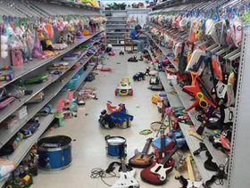 صور صادمة ومضحكة للاطفال اثناء تسوق الاهل