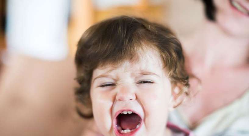 4 خطوات للقضاء على نوبات غضب الطفل