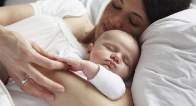 نمط نوم المواليد الجدد