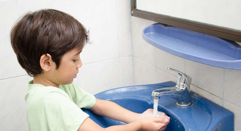 طرق تعزيز اهتمام الصغار بالنظافة في ظل كورونا