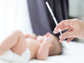 انواع تطعيم الست شهور