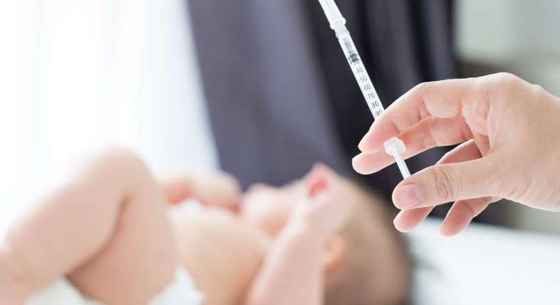 انواع تطعيم الست شهور