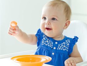 ما هو غذاء الطفل في الشهر الثامن واهم النصائح الغذائية!