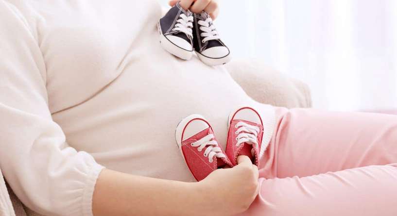 متى يبدا الثقل في حمل التوام وكيف يمكن التخفيف منه؟