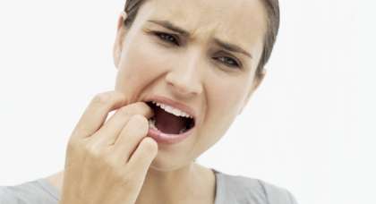 ما أسباب إلتهابات اللثة؟