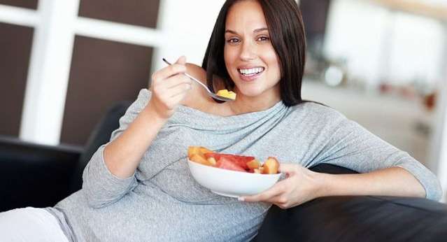 غذاء الحامل يحميها من الولادة المبكرة