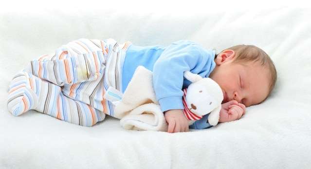 لسلامة الرضيع اثناء النوم