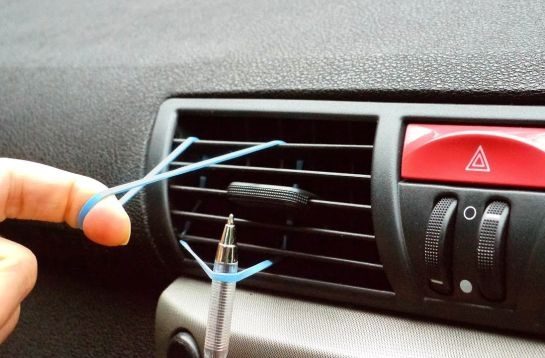 حيلة مذهلة في السيارة بواسطة قلم ورباط مطاط