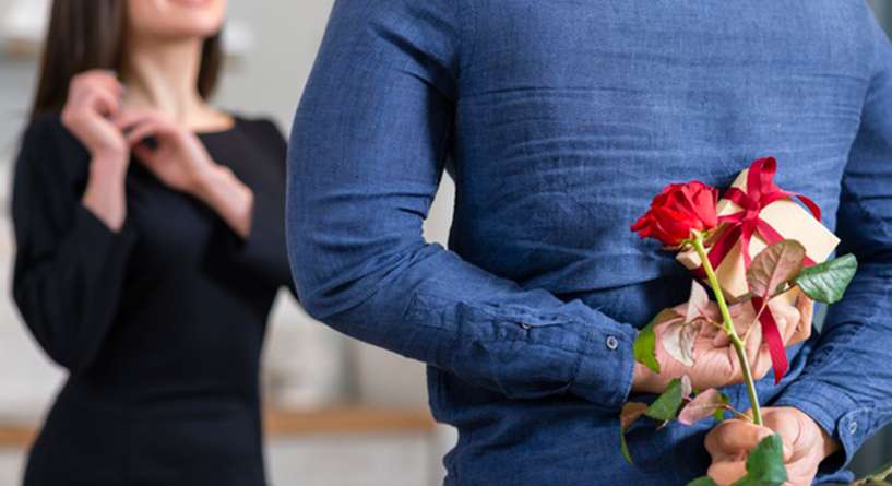 افكار هدية غير تقليدية لزوجتي ونصائح لتقديمها!