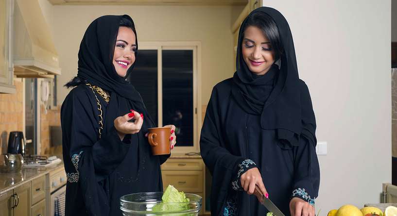 حركات تحبب عائلة زوجك فيك وأخرى تجعلهم ينفرون منك