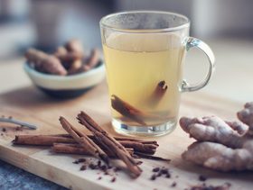 Pottery, Saucer, Plant