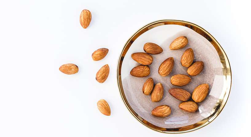 فوائد اللوز للمرأة