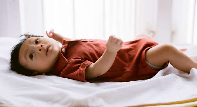 التشنجات اثناء النوم عند الأطفال