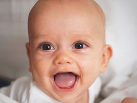 تطورات الطفل في الشهر السابع