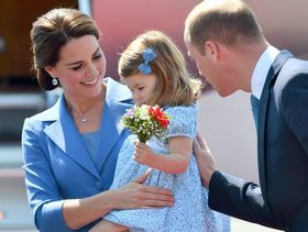 كيت ميدلتون تنسّق ملابسها مع طفلتها الأميرة شارلوت