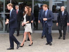 كيت ميدلتون تختار ملابس الحمل بنجاح