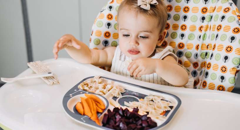 اكل صحي للاطفال في عمر 6 أشهر