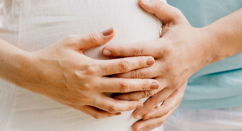 طريقة عد ركلات الجنين في المنزل