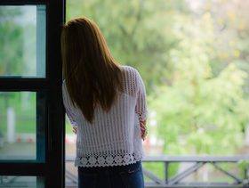 امور تقوم بها الام التي تشعر بالوحدة