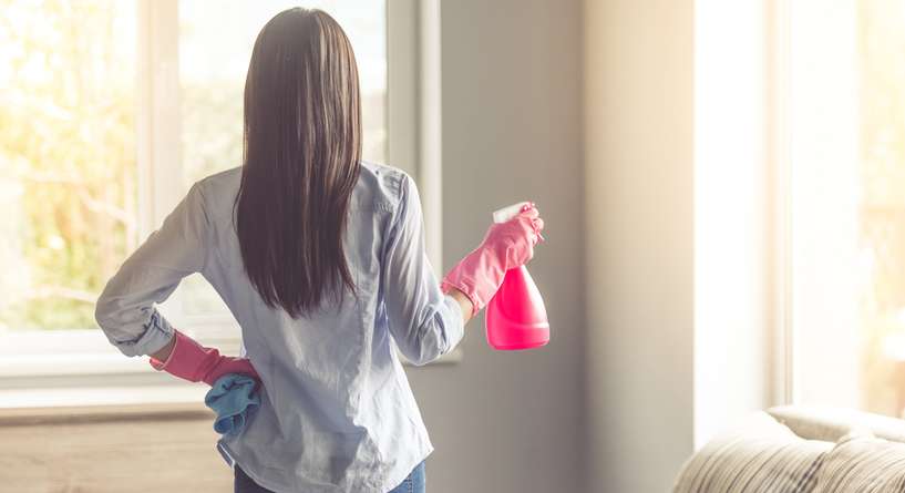 بالفيديو، حيل تنظيف منزلية ذكية كل ربّة منزل تحتاج معرفتها