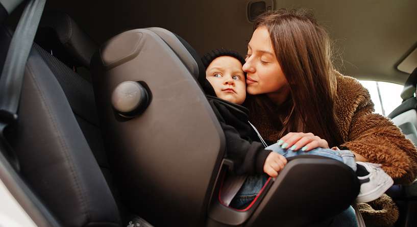 خصائص مهمة لاختيار مقعد السيارة لطفلك