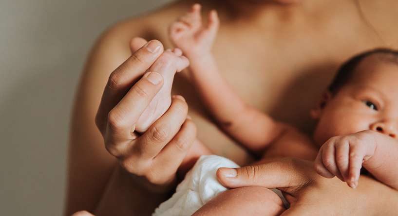 الأطفال الخدج وضرورة التلامس المباشر مع الأم بعد الولادة