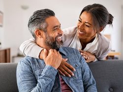 هل انت سعيدة بزواجك؟