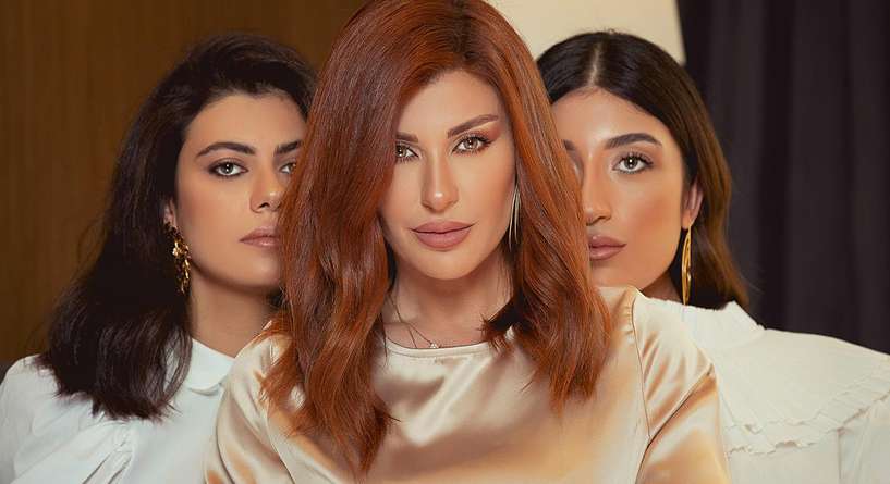صور ريتا حرب بطلة ستيليتو مع بناتها