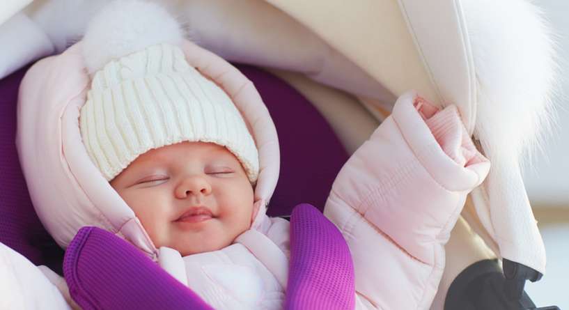 نصائح لنوم الطفل في الطقس البارد