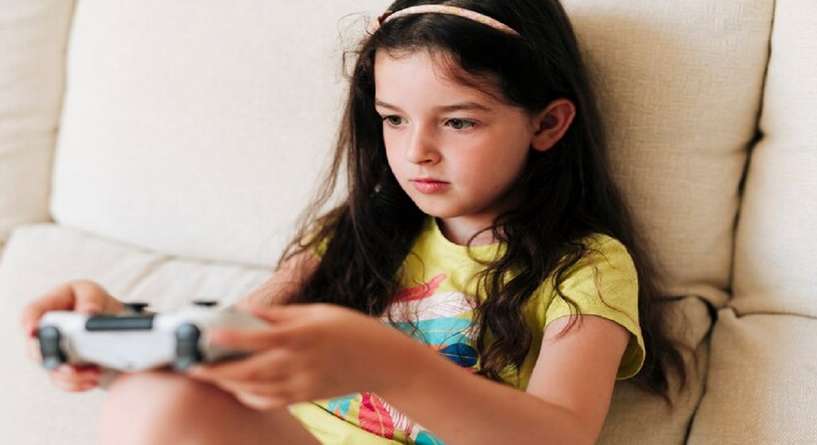 الاطفال والالعاب الالكترونية