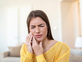 علاج الخراج الأسنان بالمره