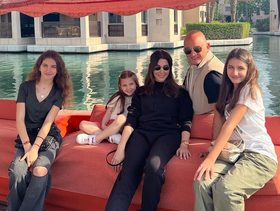 صور نانسي عجرم مع زوجها وبناتها في دبي