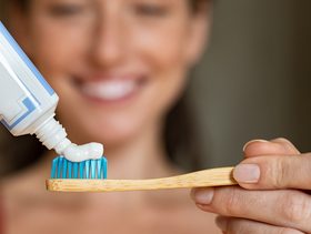 10 استخدامات لمعجون الأسنان ستفاجئك