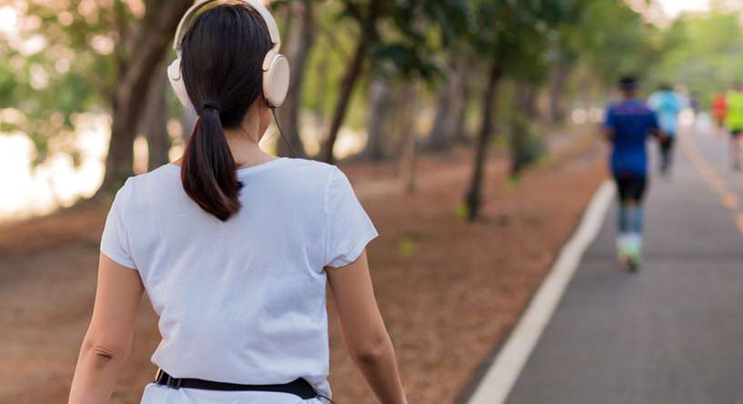 فوائد المشي لصحتك على المدى الطويل
