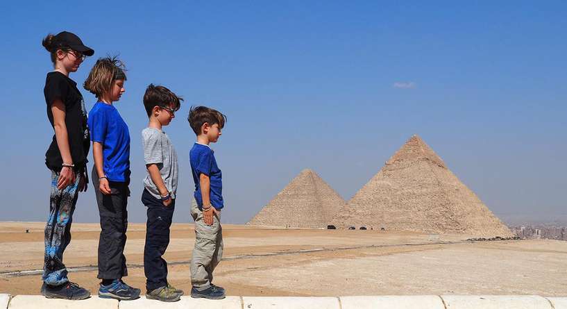 مصدر الصورة: صفحة العائلة الكندية الرسمية على فايسبوك
