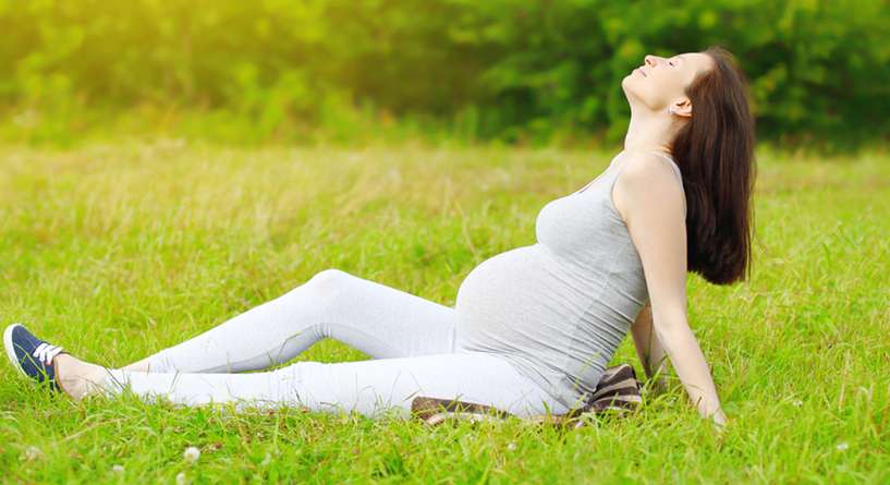 هل يمكن للحامل أن تتعرض لأشعة الشمس