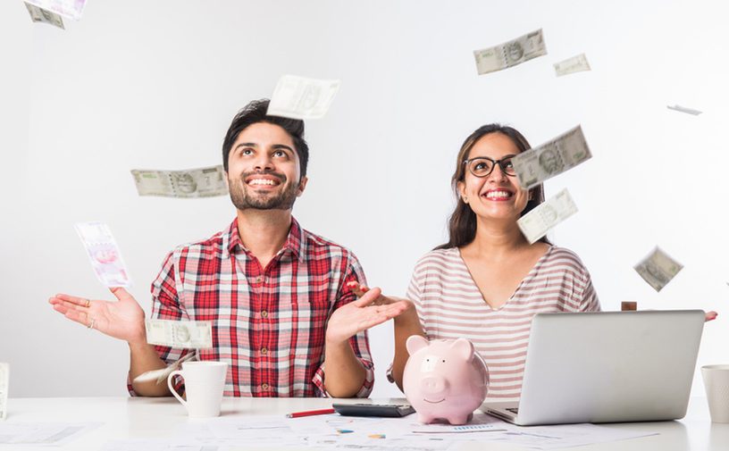 هل الأزواج الذين يدمجون مواردهم المالية أكثر سعادة؟