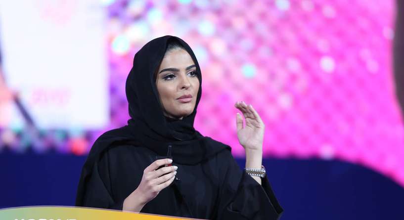 أميرة الطويل تُعلن عن إنجابها لطفلتها الجوهرة